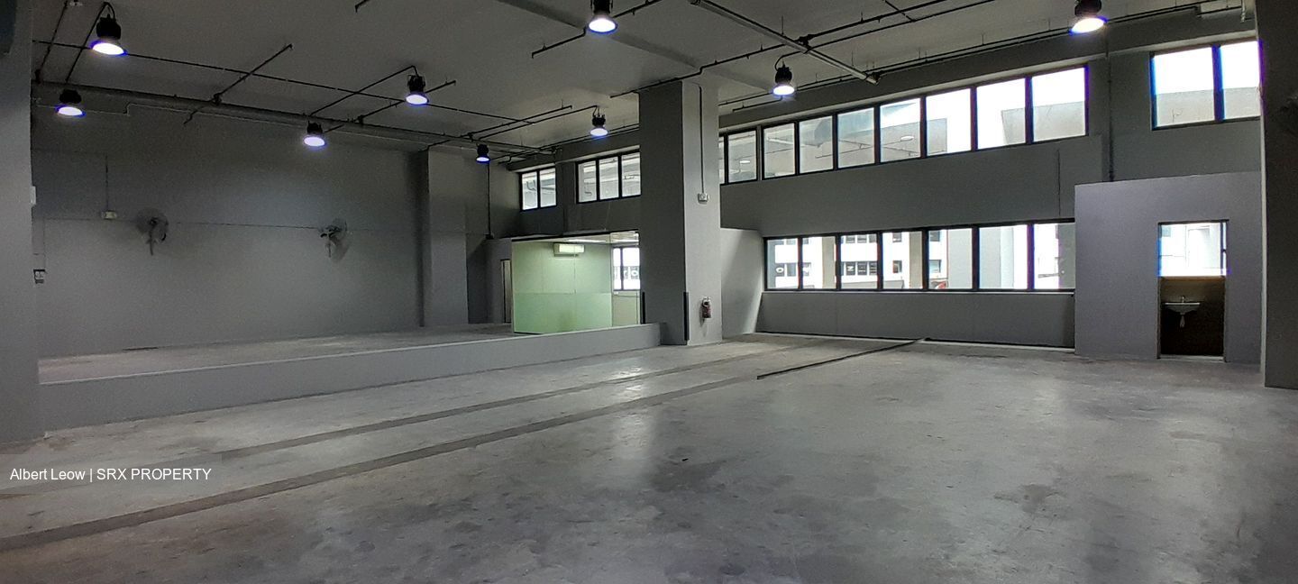 Carros Centre (D25), Retail #626484941
